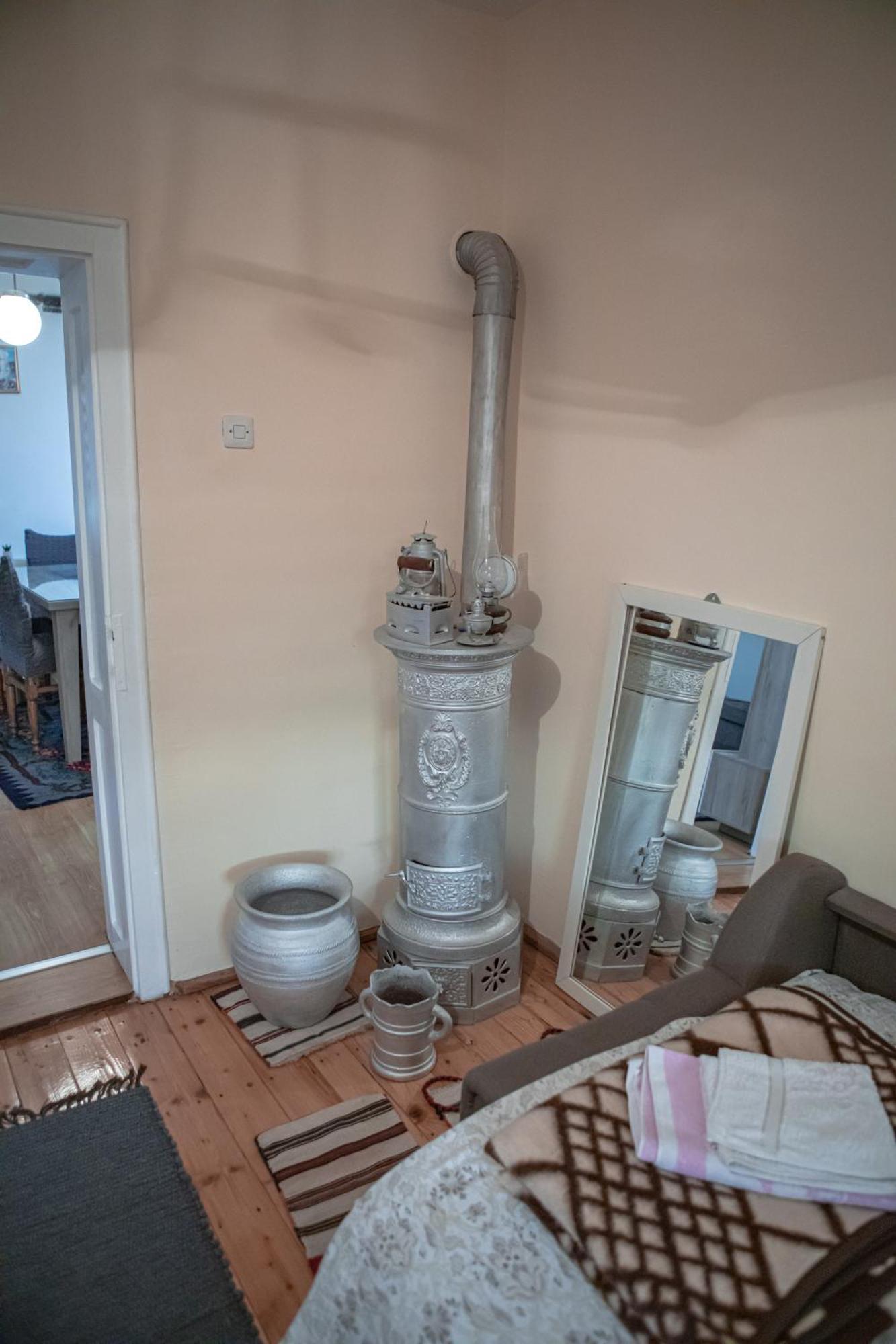 Prenociste Lelic Vila Valjevo Exterior foto