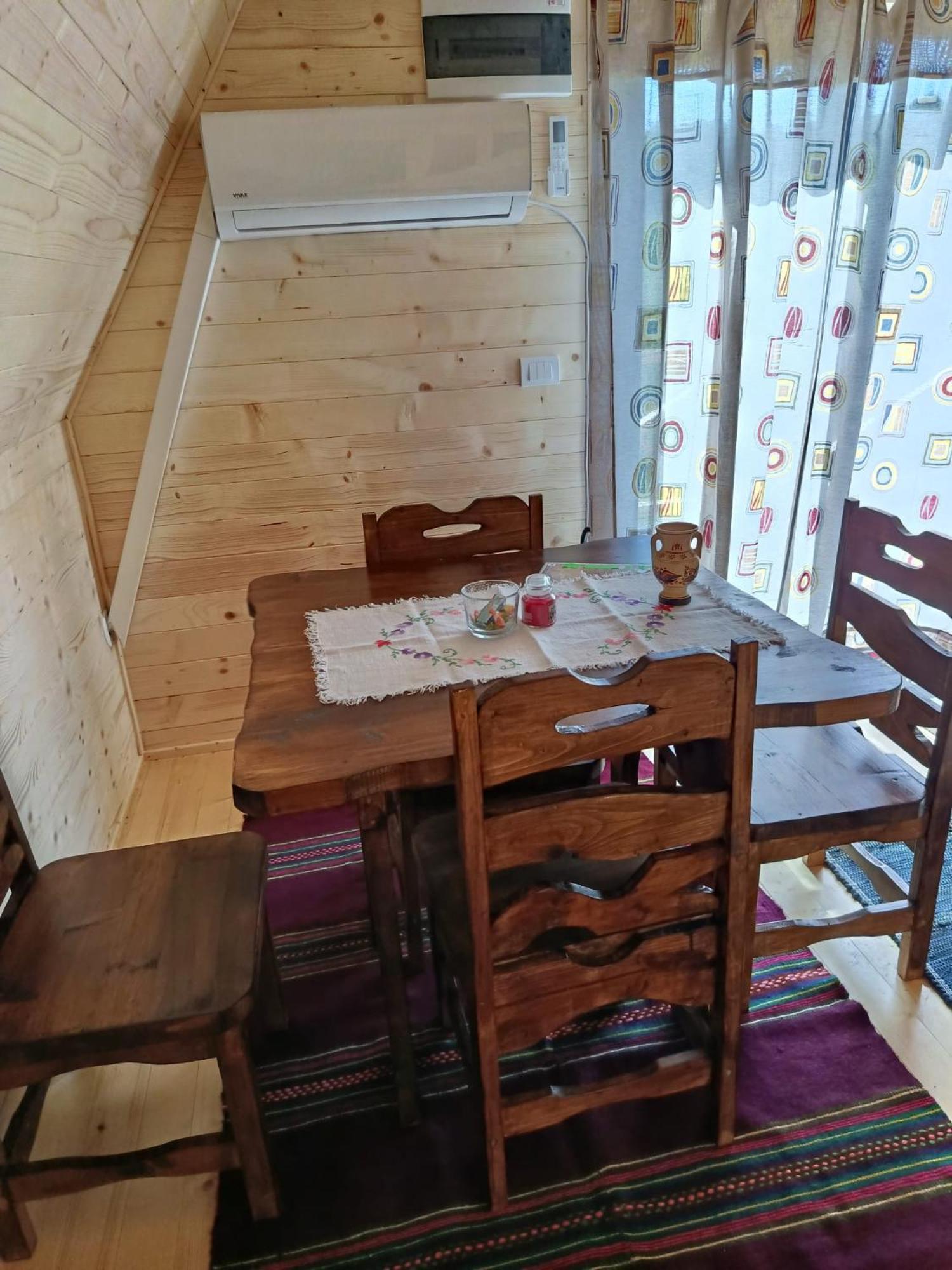 Prenociste Lelic Vila Valjevo Exterior foto
